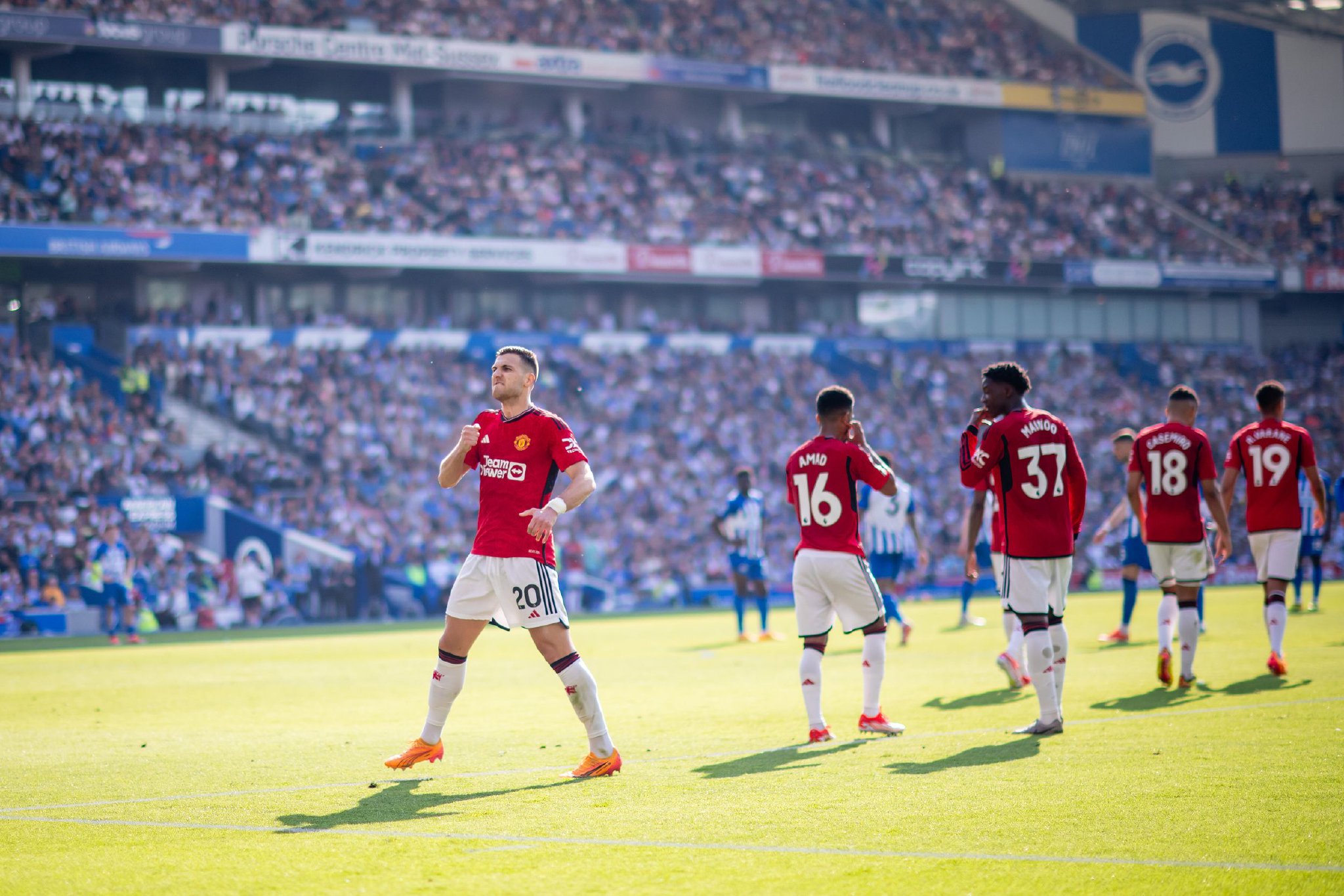 看到團隊在 看到團隊在